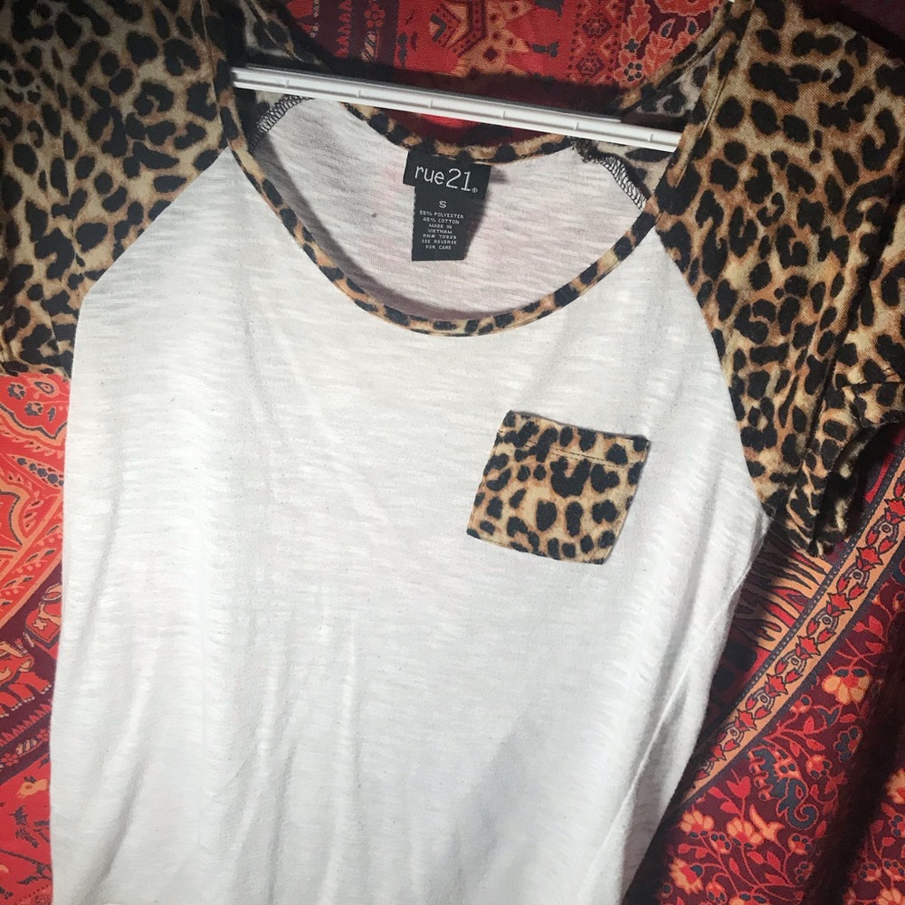 Women’s Rue 21 Top